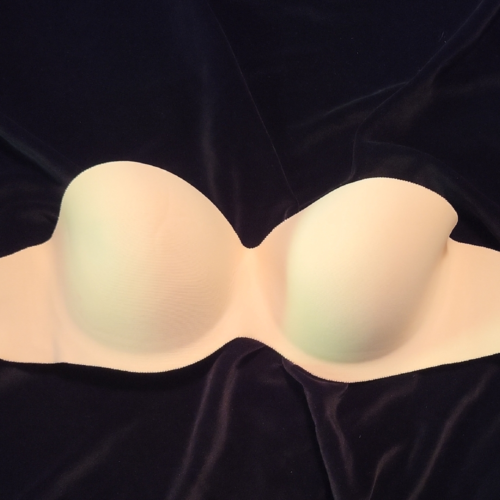 Seamless Cream Strapless Bra